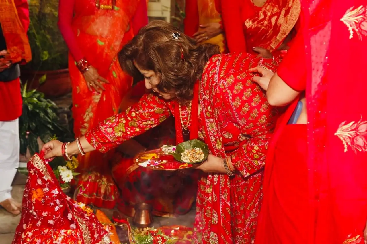 परराष्ट्रमन्त्री डा.राणाले बुढानीलकण्ठस्थित निवासमा भित्र्याइन् गौरा  