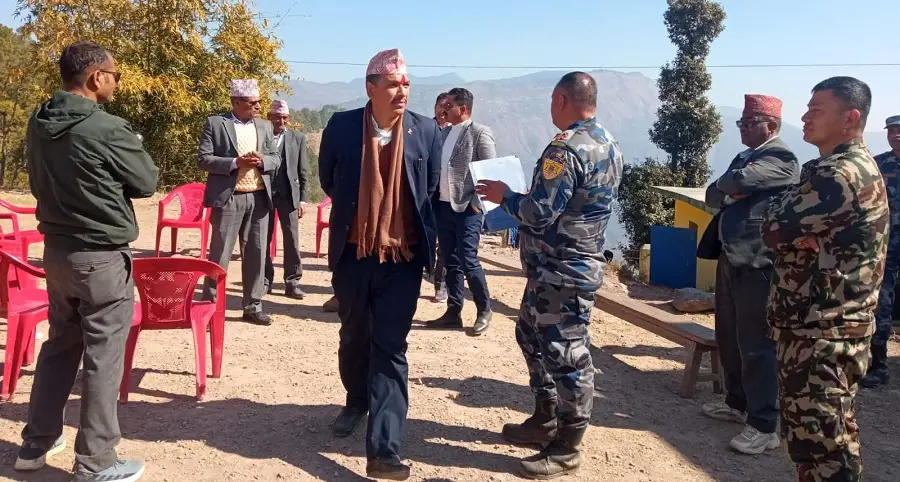 बैतडीमा मतदानस्थल निरीक्षण