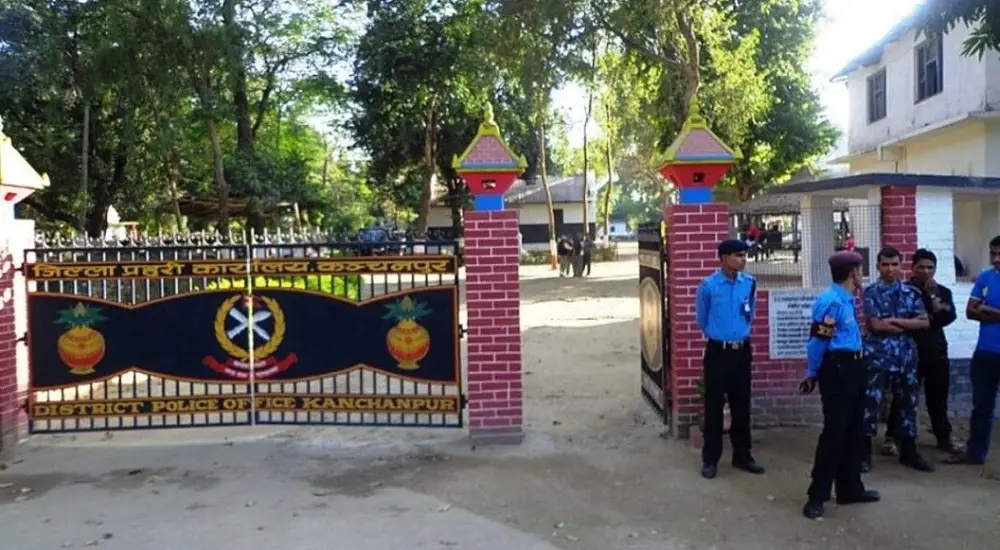 कञ्चनपुरमा १९ जनाले बुझाए हातहतियार