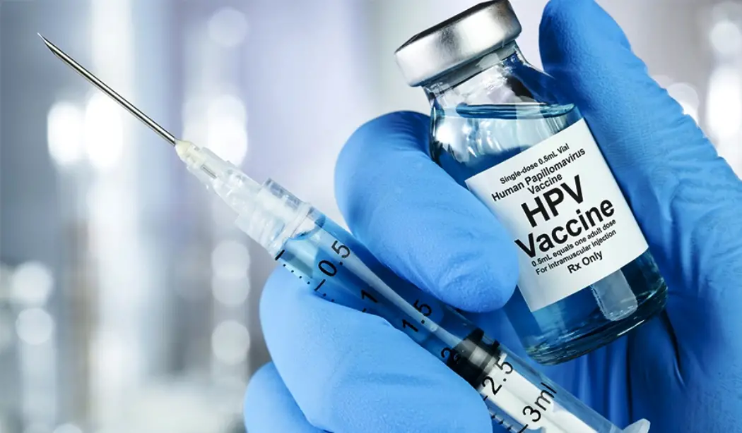 बाजुरामा करिब १ हजार बढीलाई एचपिभी खोप लगाईदै