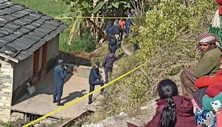 दार्चुलामा बृद्वाको हत्या गरेर गरगहना लुट्ने दुई युवक पक्राउ