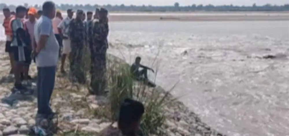 महाकालीमा डुबेर दुई बालिका बेपत्ता