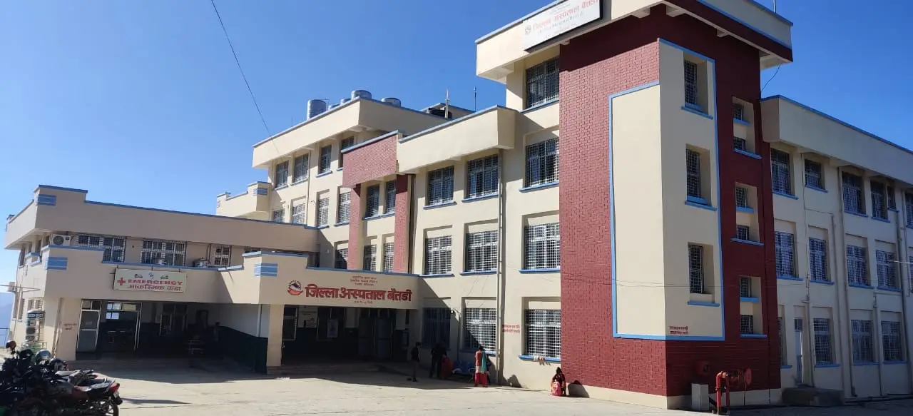 जिल्ला अस्पताल बैतडीमा पहिलो पटक हर्नियाको शल्यक्रिया