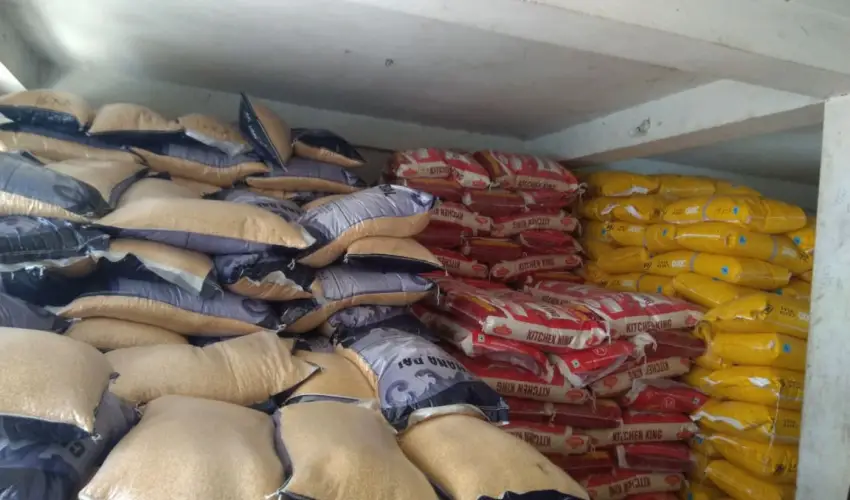 नागूमा खाद्यान्न ढुवानी सुरु, मूल्यबारे स्थानीय असन्तुष्ट