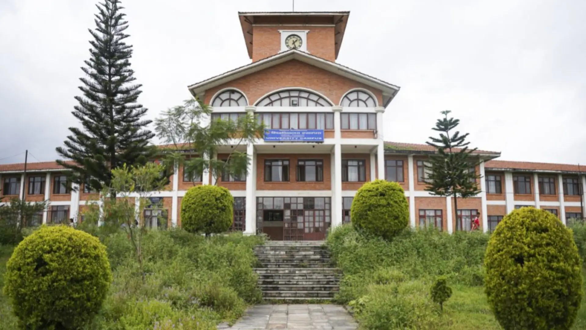 सरकारले विश्वविद्यालयबाट ६० दिनभित्र राजनीतिक विद्यार्थी संगठनहरू हटाउने