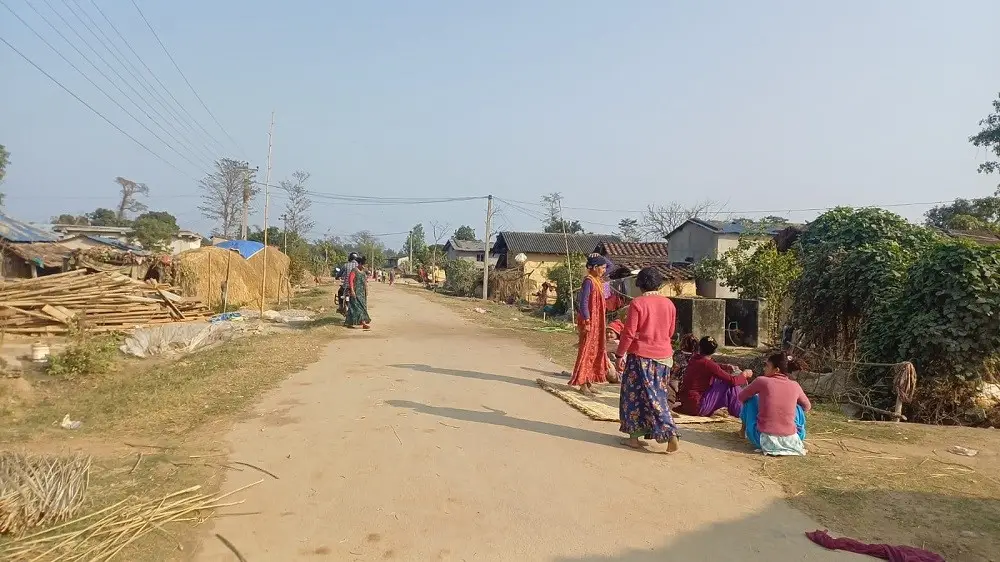 पक्की पुल बनाउने दललाई स्थानीयले मत दिन