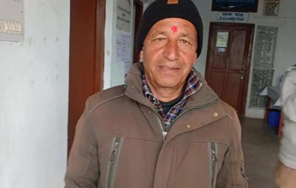 नेकपा एमाले कैलालीका नेता महादेव भट्टले गरे पार्टी परित्यागको घोषणा