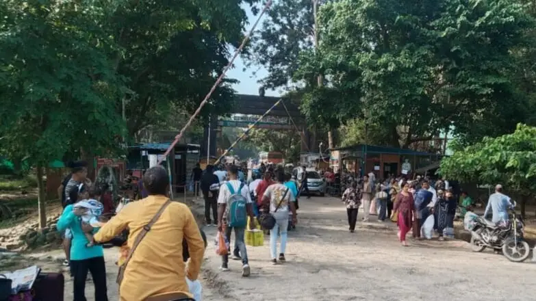 दसैँ मनाएर पुनः भारत फर्किन थाले सुदूरपश्चिमेलिहरु