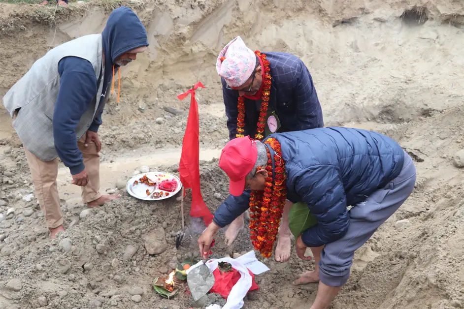 कृष्णपुर– ५ र गोदावरी– ३ जोड्ने मोहना पुलको शिलान्यास