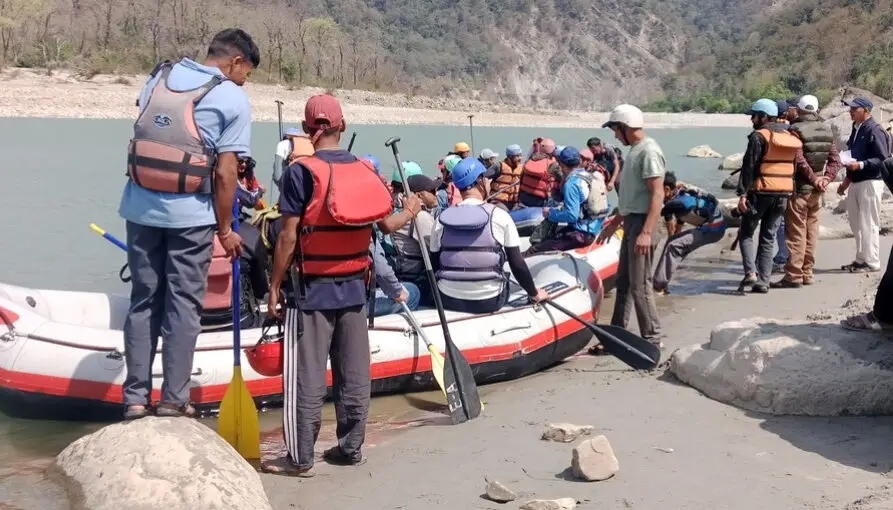 महाकाली नदीमा व्यावसायिक रूपमा र्‍याप्टिङ सुरु