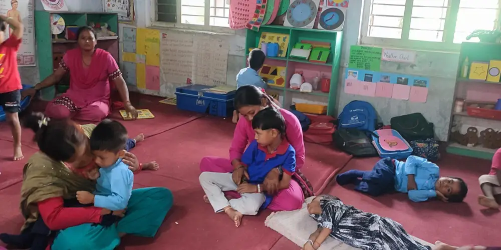 ‘अन्य विद्यार्थीसँगै पढ्छन् अपाङ्गता भएका विद्यार्थी’