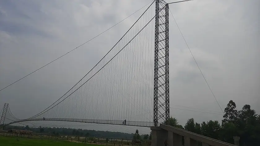 झोलुङ्गे पुल बनेपछि मोहना नदी वारपार गर्न सहज